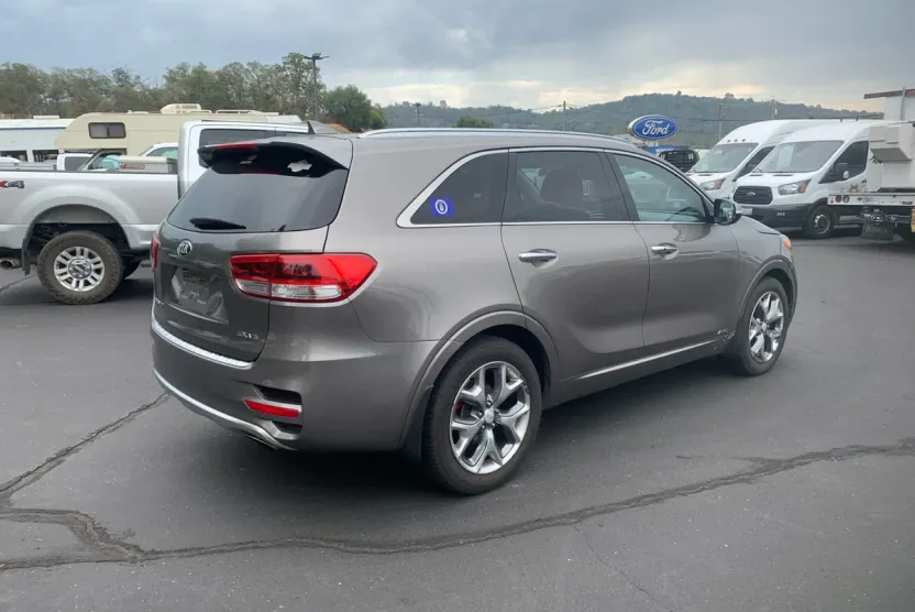 2018 Kia Sorento SX V6 photo 1