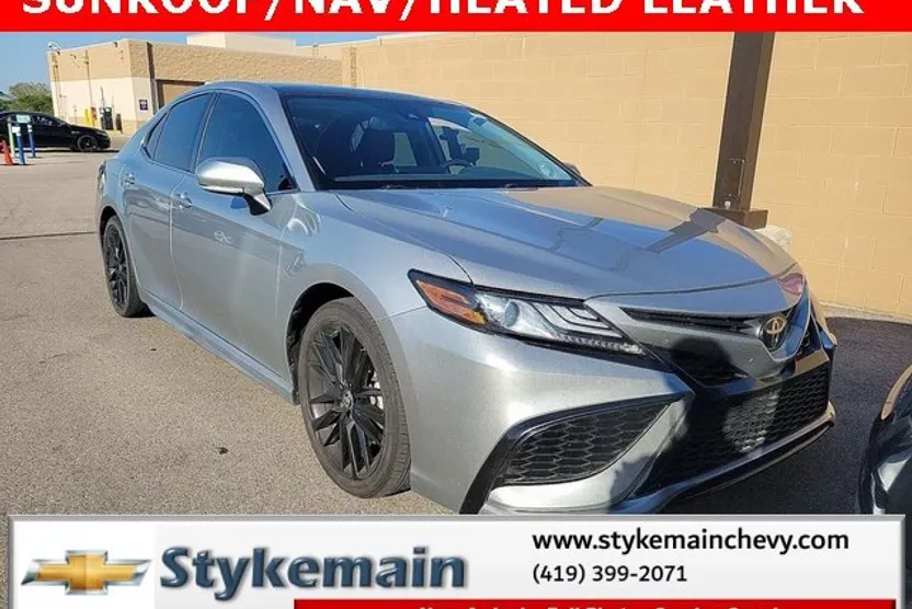 2022 Toyota Camry XSE photo 1