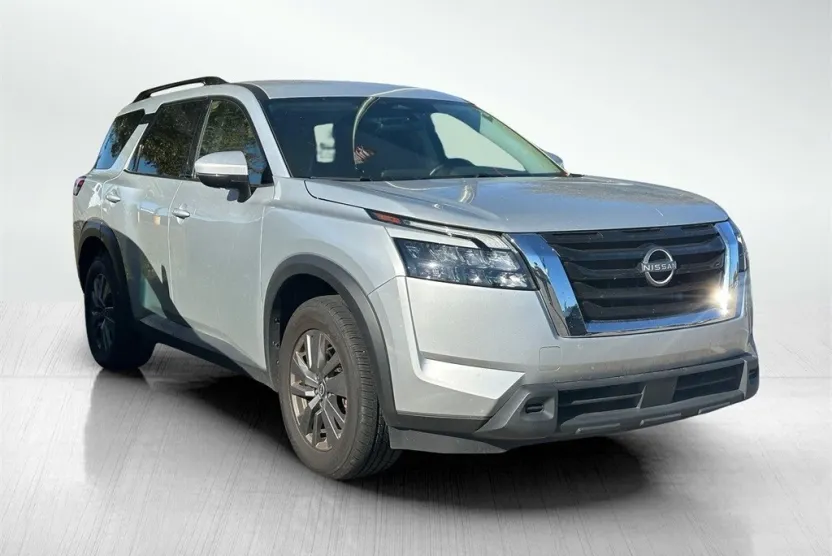 2024 Nissan Pathfinder SV photo 1