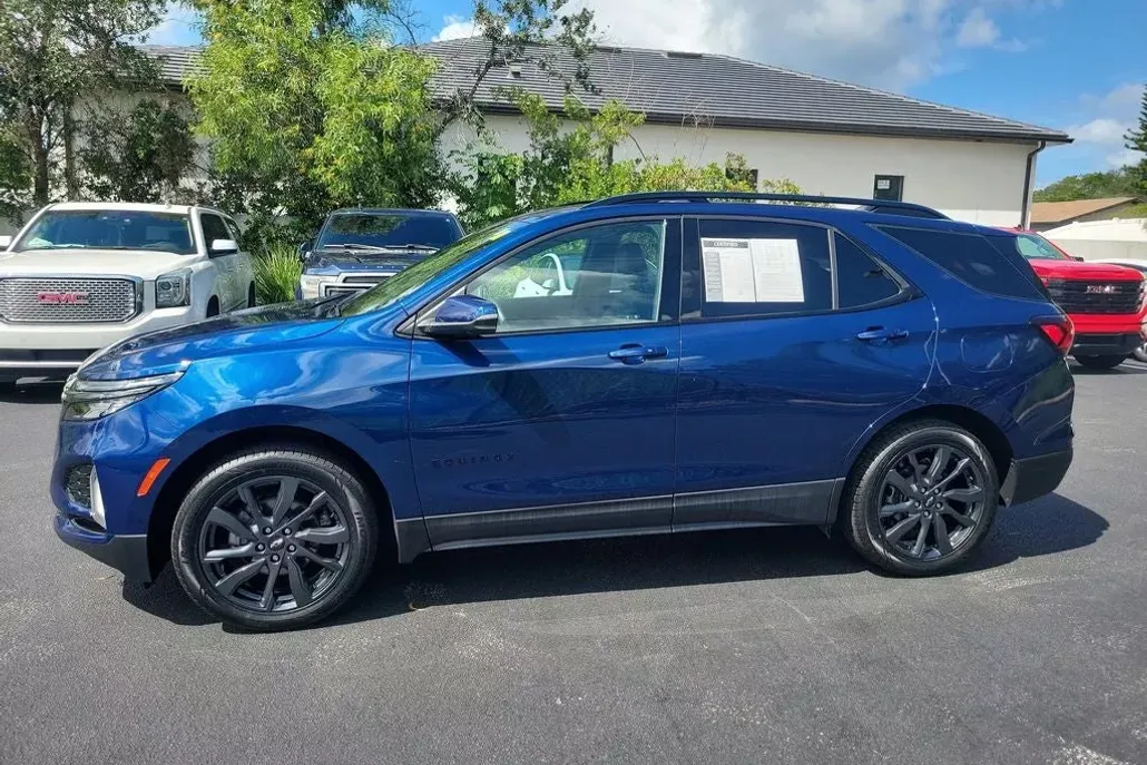 2022 Chevrolet Equinox RS photo 1