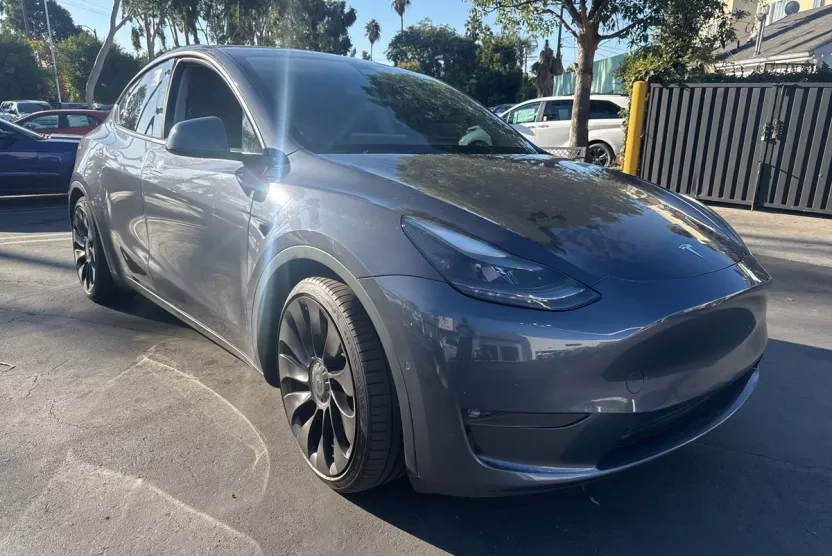 2022 Tesla Model Y Performance photo 1