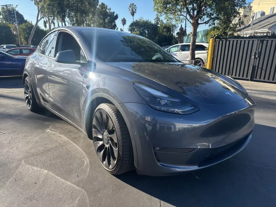 2022 Tesla Model Y Performance photo 1