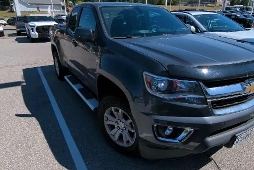 2016 Chevrolet Colorado LT photo 1