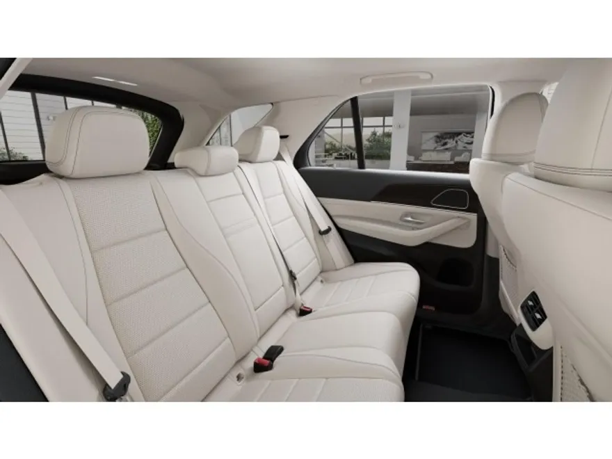 2025 Mercedes Benz GLE 450 4MATIC photo 5