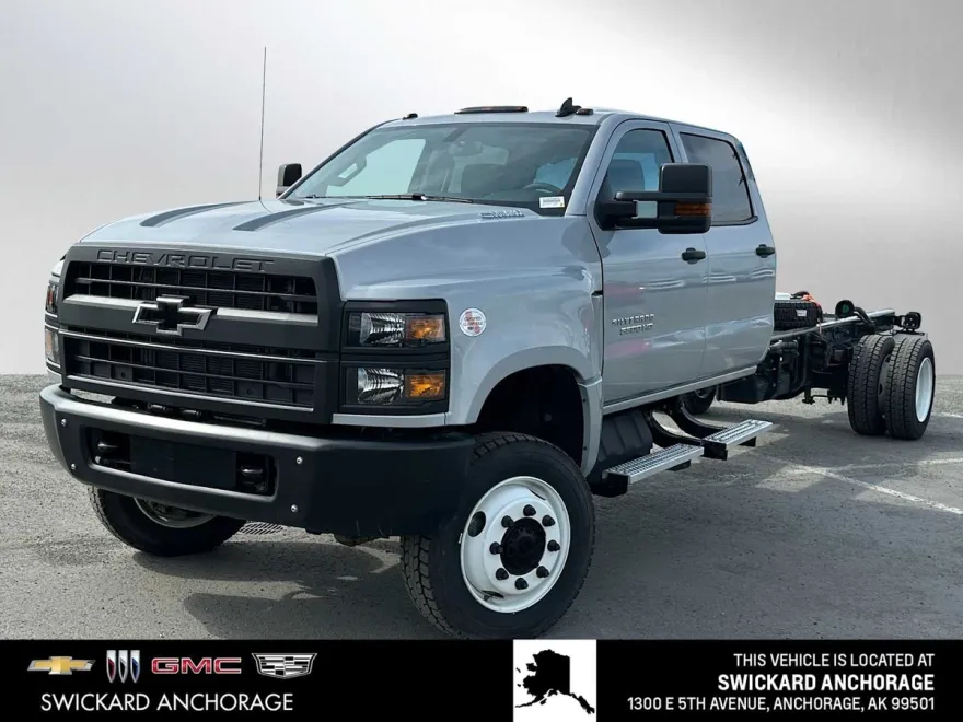 2024 Chevrolet Silverado 5500HD Work Truck photo 1