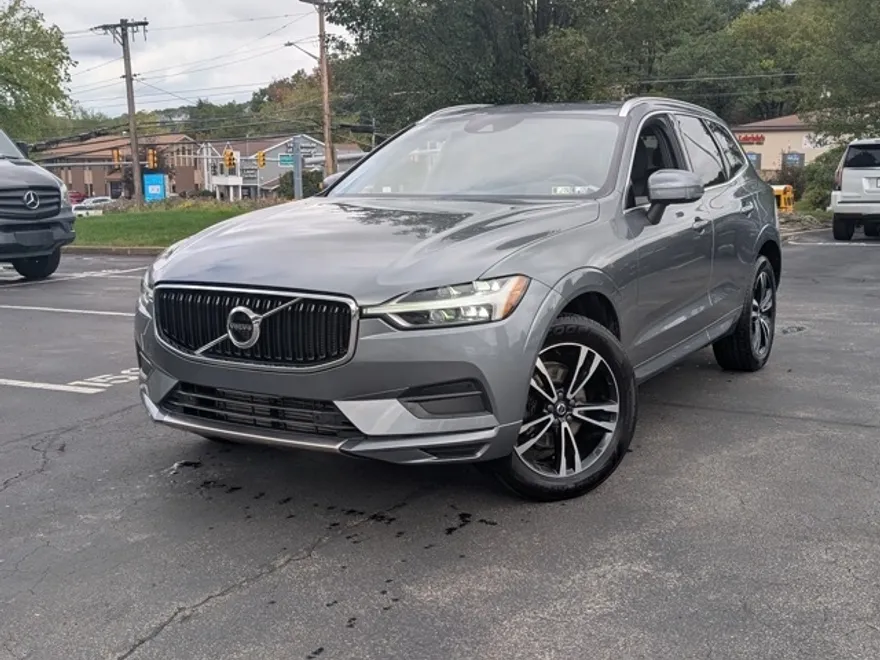 2020 Volvo XC60 T5 Momentum photo 1