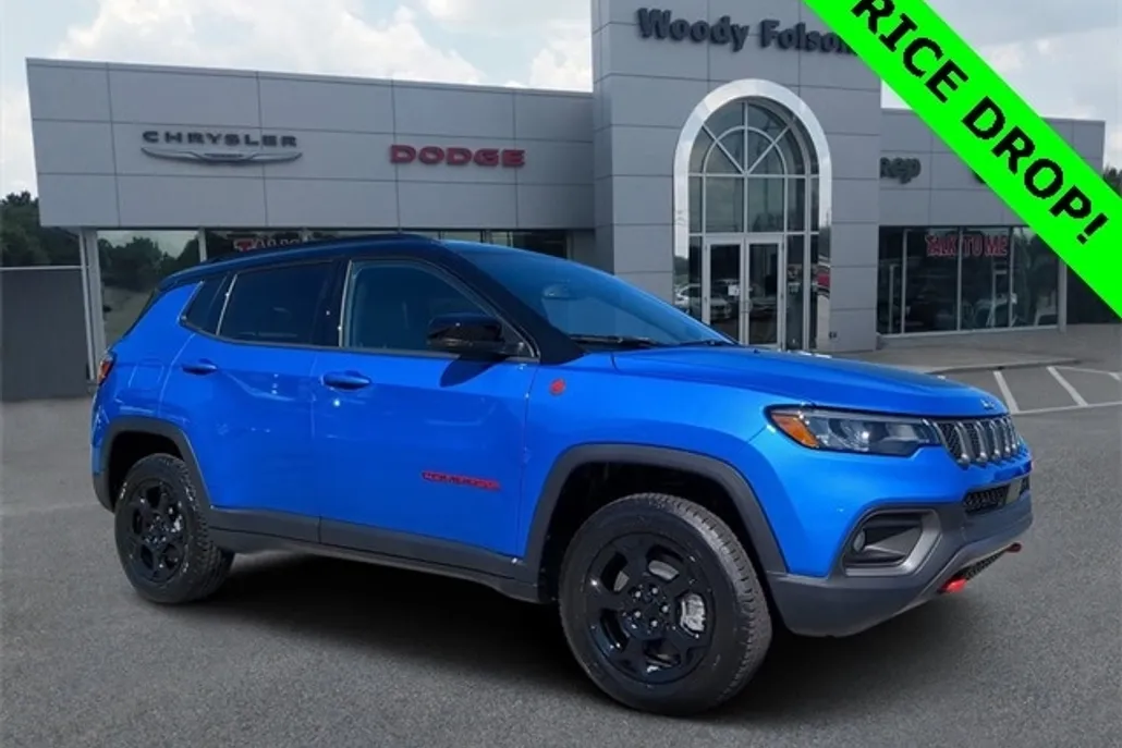 2023 Jeep Compass Trailhawk photo 1