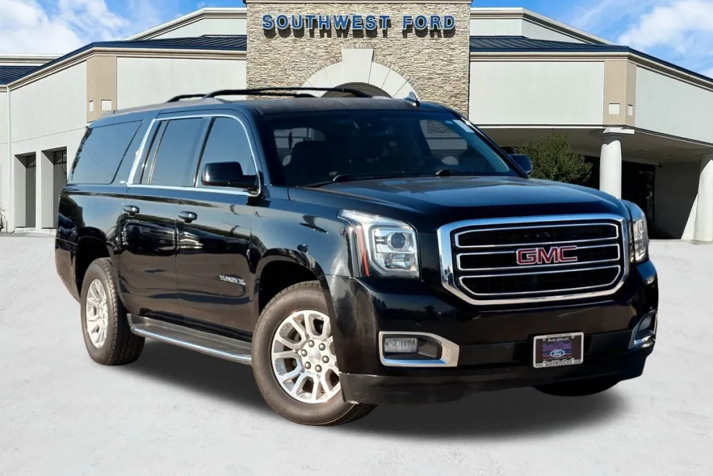 2017 Gmc Yukon XL SLT photo 1