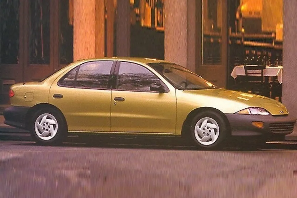 1998 Chevrolet Cavalier Base photo 1