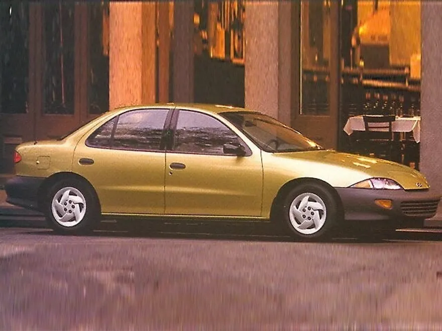 1998 Chevrolet Cavalier Base photo 1