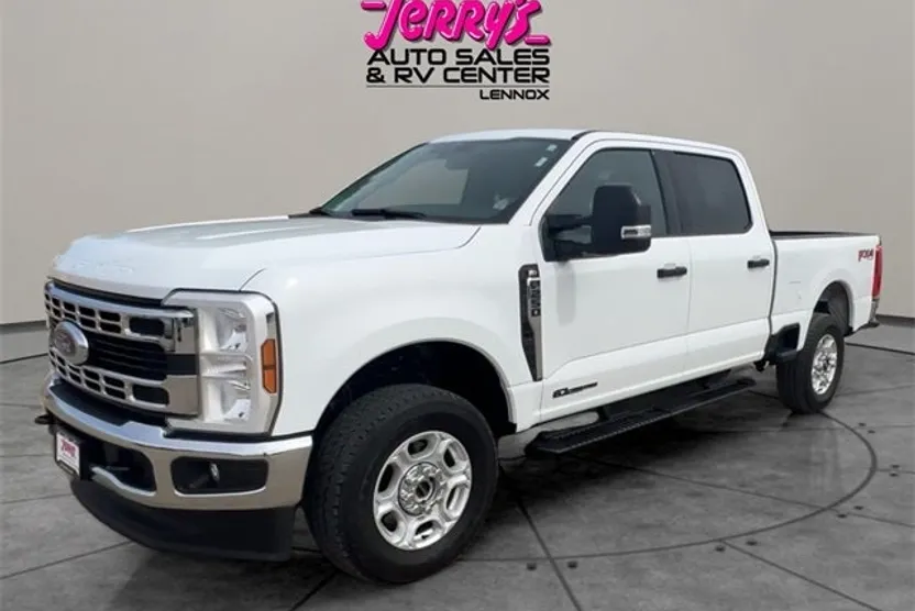 2025 Ford F-250 photo 1