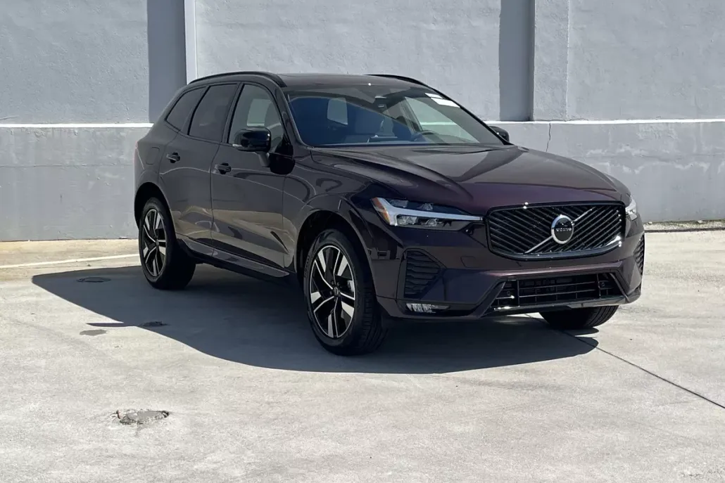2026 Volvo XC60 B5 Core photo 1