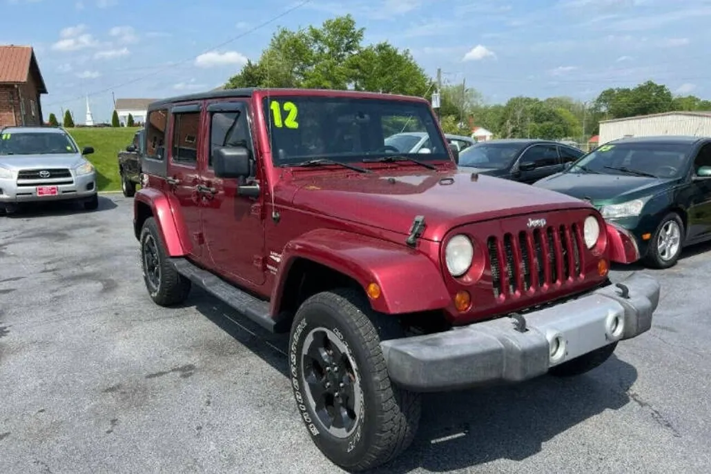 2012 Jeep Wrangler Unlimited Sahara photo 1