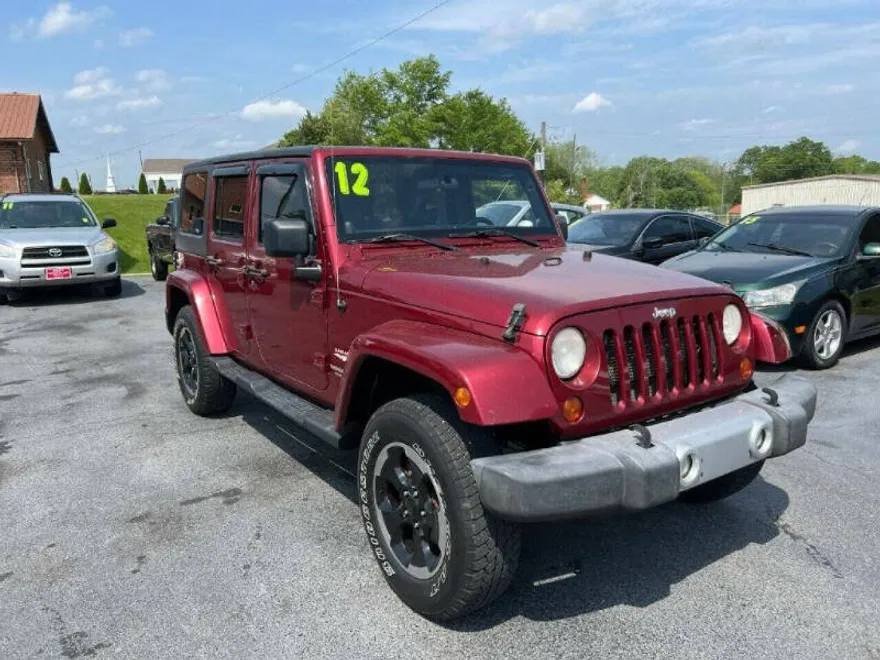 2012 Jeep Wrangler Unlimited Sahara photo 1