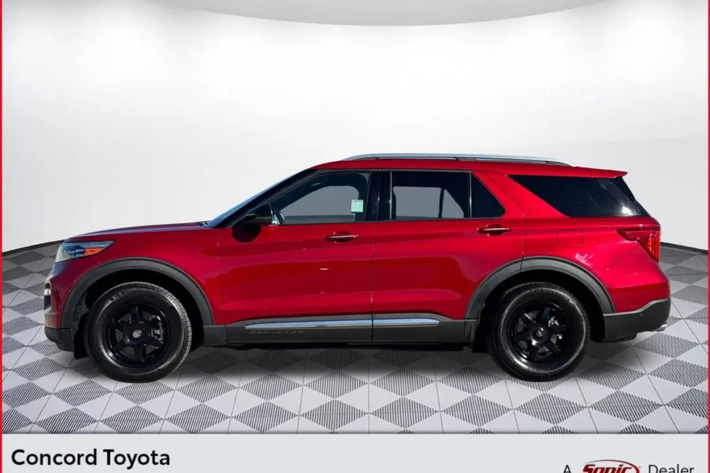 2020 Ford Explorer Platinum photo 1