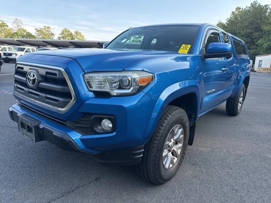 2016 Toyota Tacoma SR photo 1
