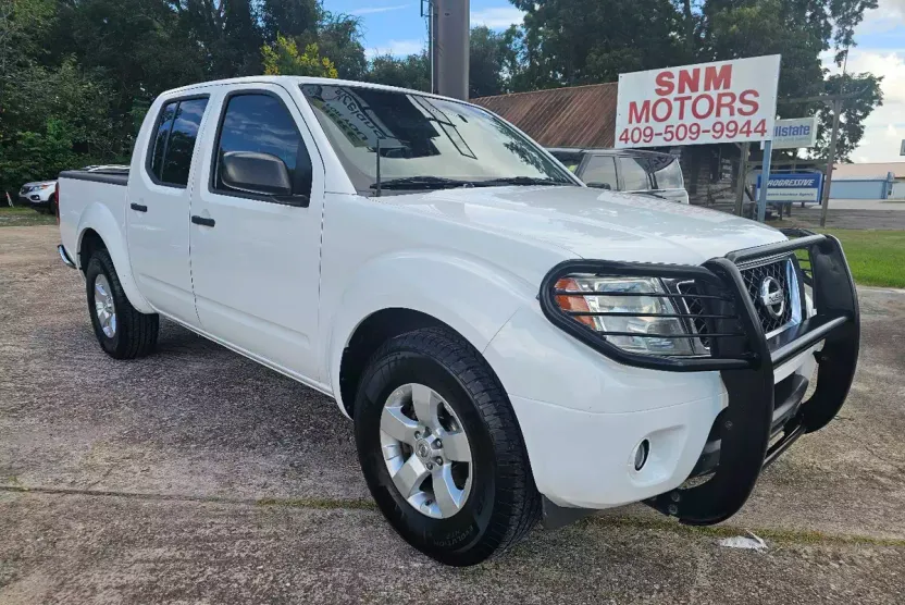 2012 Nissan Frontier S Crew Cab photo 1