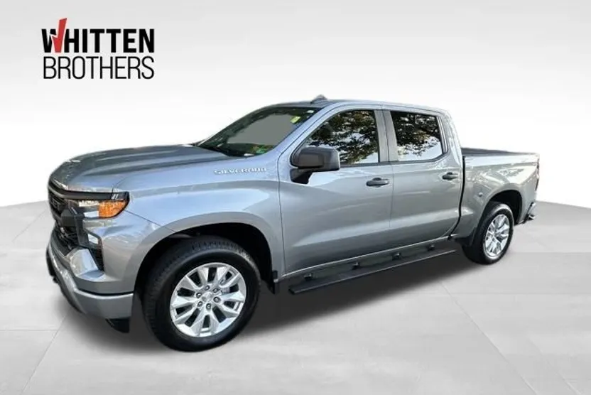 2024 Chevrolet Silverado 1500 Custom photo 1