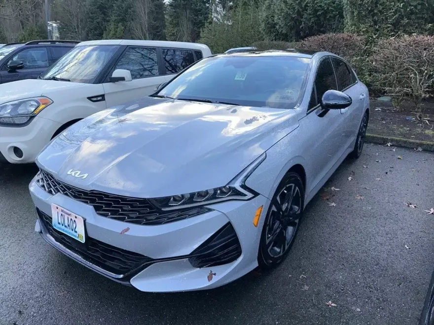 2022 Kia K5 GT-Line photo 1