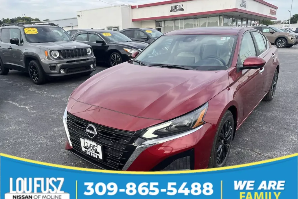 2025 Nissan Altima SV photo 1