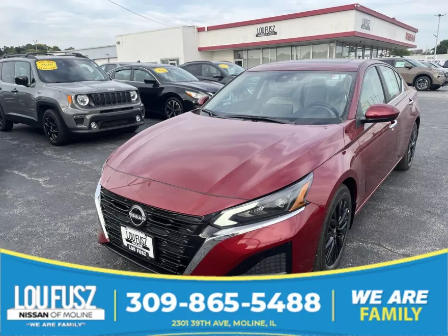 2025 Nissan Altima SV photo 1