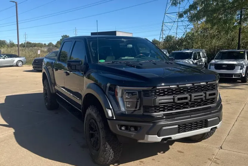 2023 Ford F-150 Raptor photo 1
