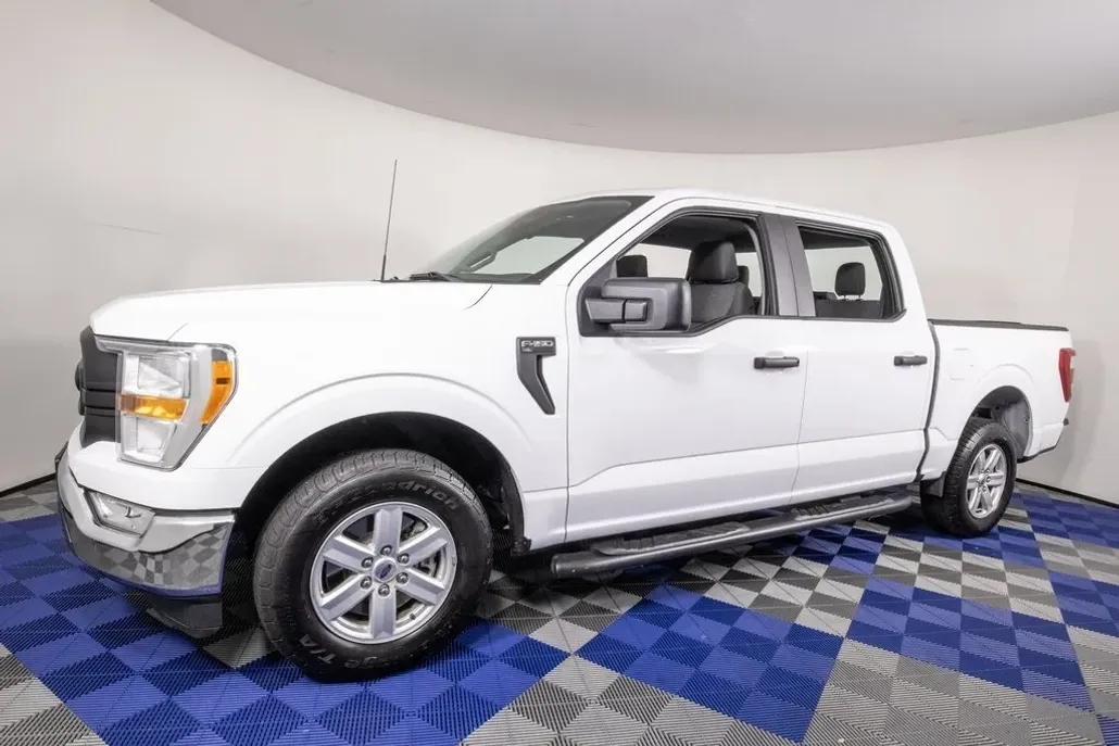 2021 Ford F-150 XL photo 1