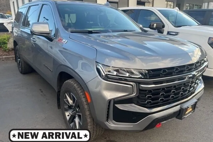 2022 Chevrolet Suburban Z71 photo 1