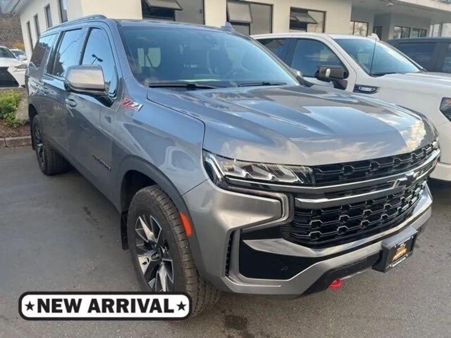 2022 Chevrolet Suburban Z71 photo 1