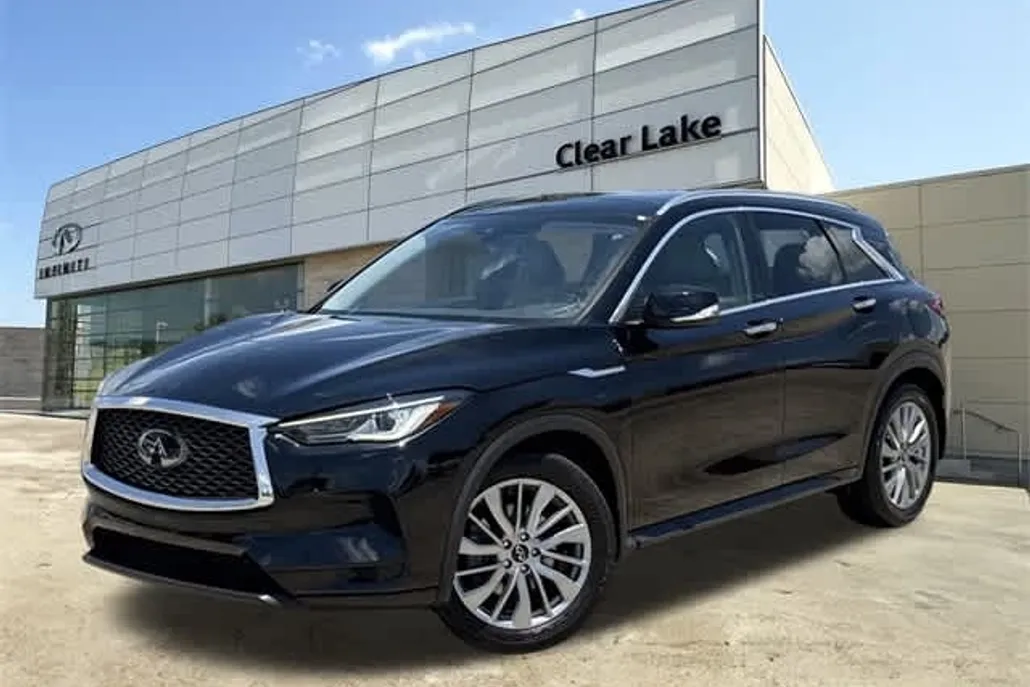 2023 Infiniti QX50 Luxe photo 1