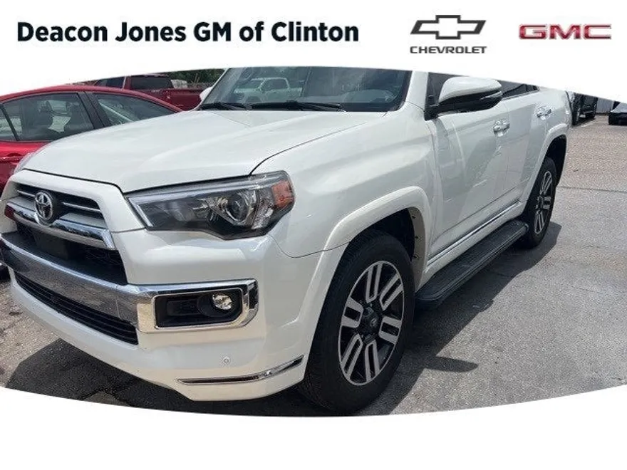 2022 Toyota 4Runner Limited photo 1