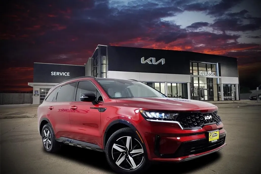2023 Kia Sorento S photo 1