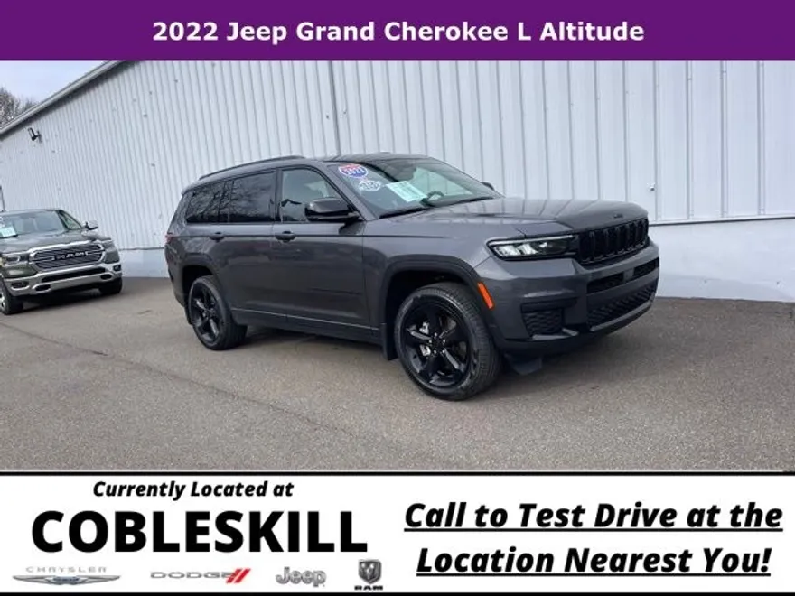 2022 Jeep Grand Cherokee Laredo Altitude photo 1