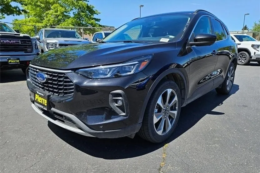 2024 Ford Escape Platinum photo 1