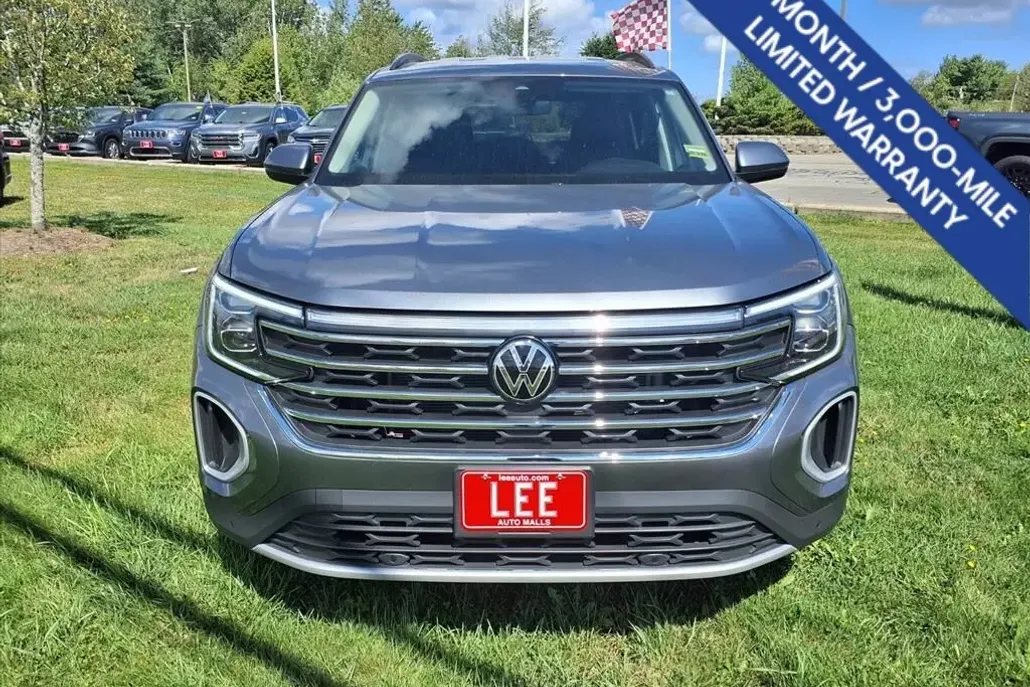 2024 Volkswagen Atlas SE Technology photo 1