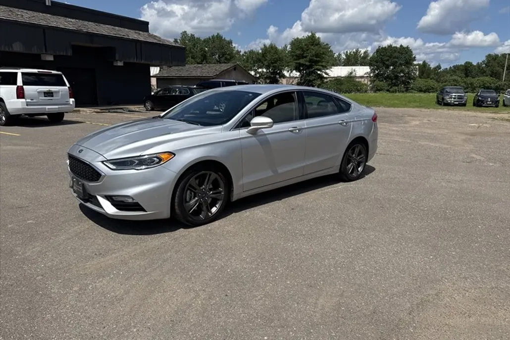 2017 Ford Fusion V6 Sport photo 1