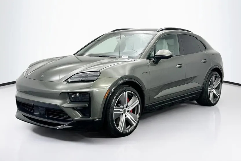 2025 Porsche Macan Turbo Electric photo 1