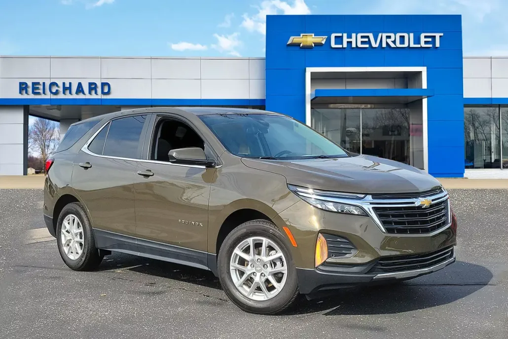 2023 Chevrolet Equinox LT photo 1