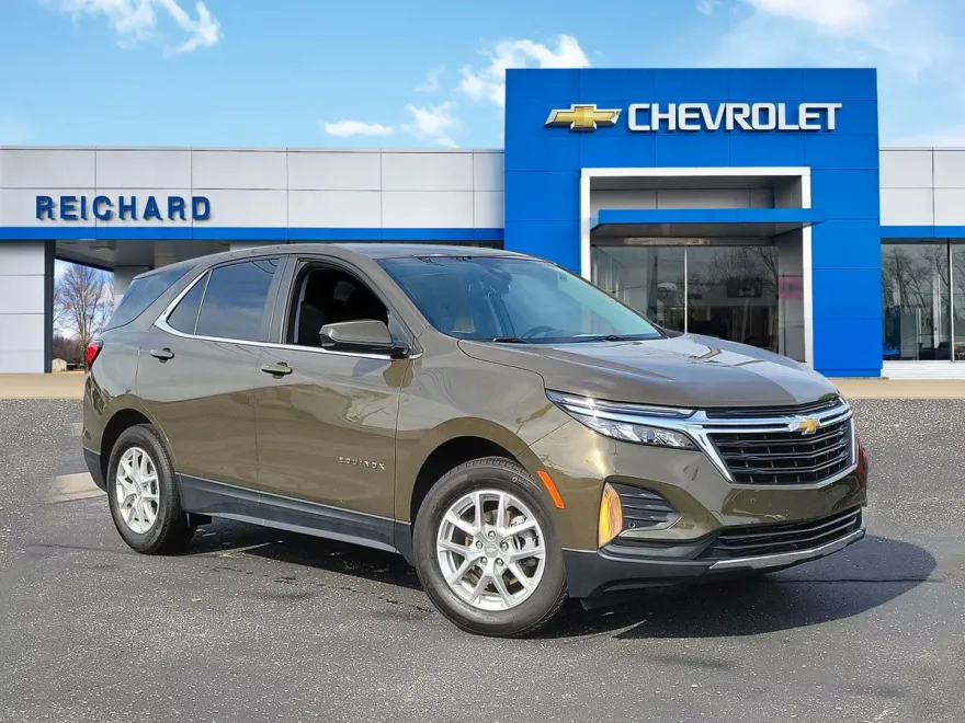 2023 Chevrolet Equinox LT photo 1