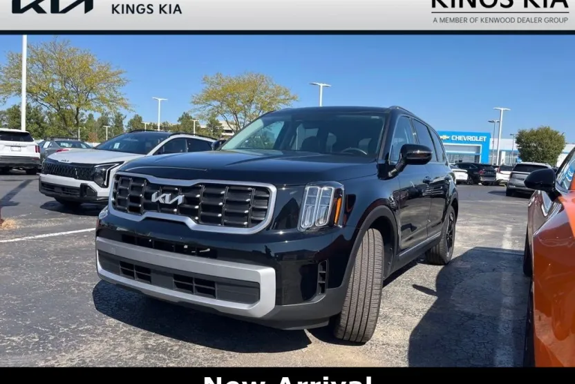 2023 Kia Telluride S photo 1