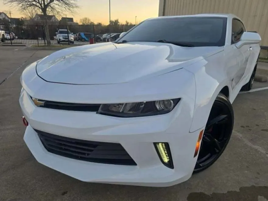 2016 Chevrolet Camaro Coupe photo 1