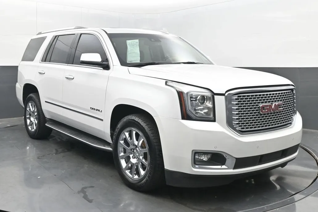 2017 Gmc Yukon Denali photo 1