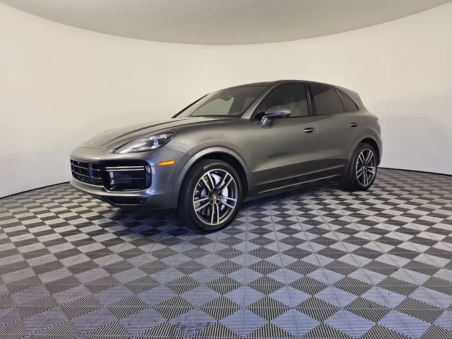 2020 Porsche Cayenne Turbo photo 1