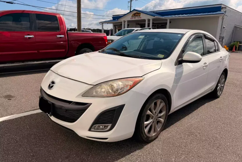 2011 Mazda Mazda3 Sport photo 1