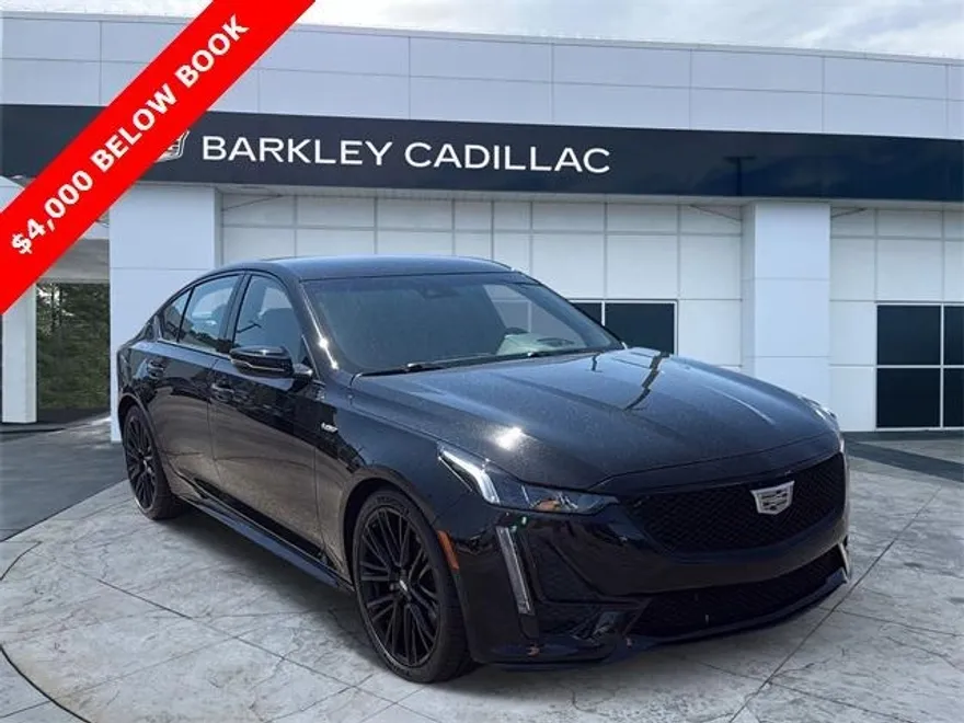 2022 Cadillac CT5 V photo 1