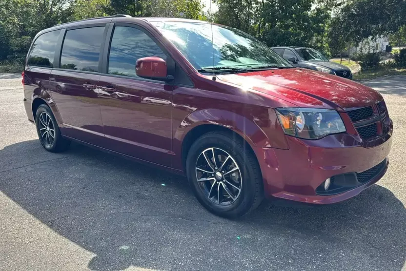 2018 Dodge Grand Caravan GT photo 1