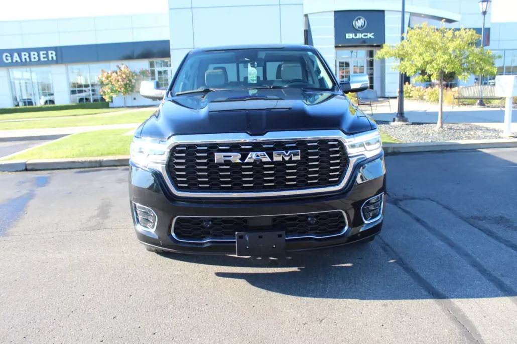 2025 Ram 1500 photo 1