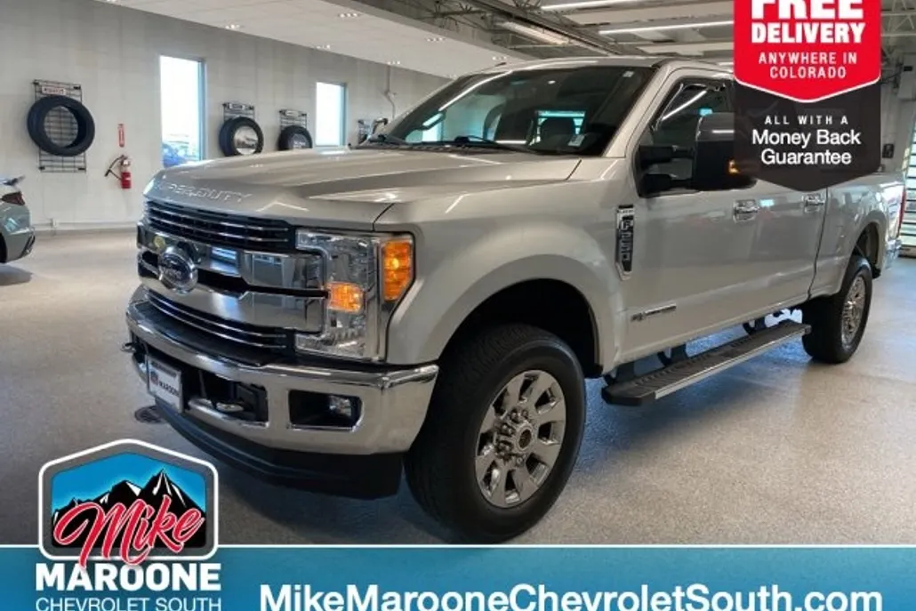 2017 Ford F-250 Lariat photo 1