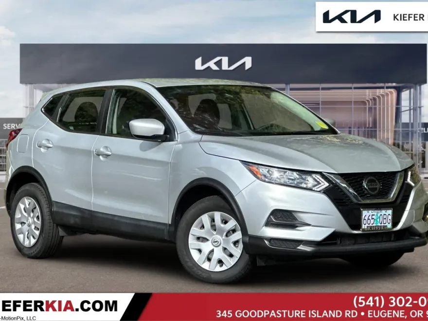 2020 Nissan Rogue Sport S photo 1