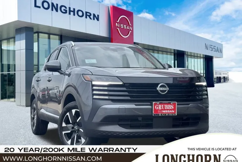2025 Nissan Kicks SV photo 1